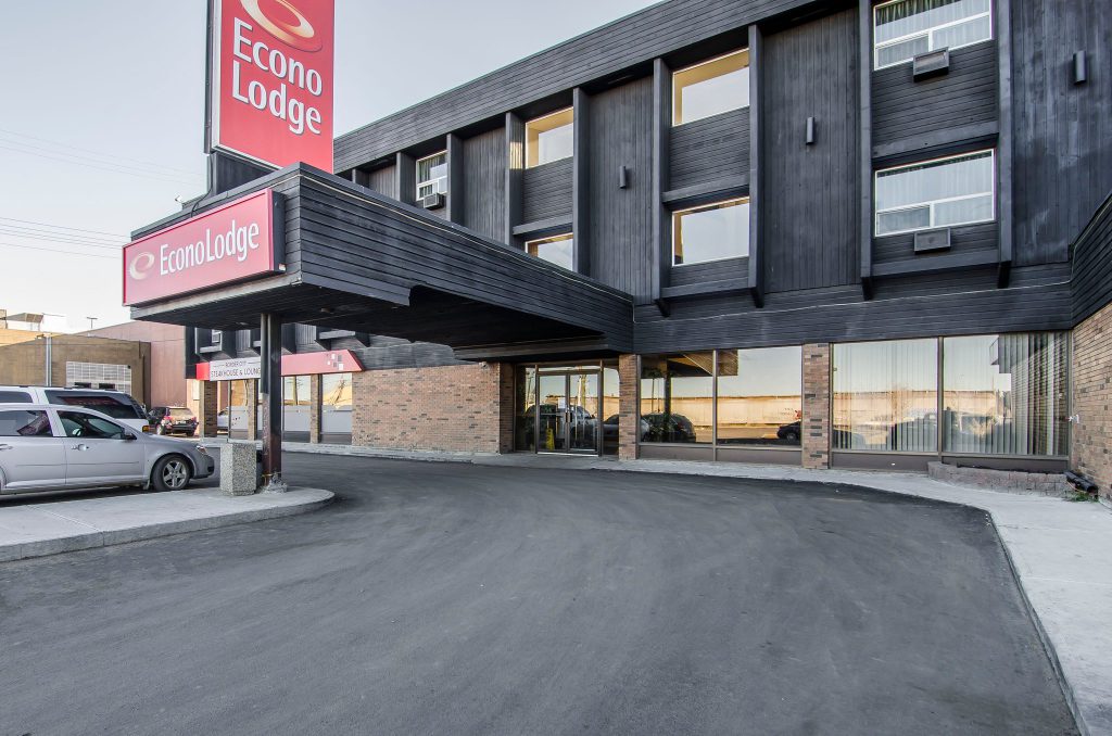 Exterior of Econo Lodge Lloydminster